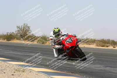 media/Mar-28-2022-Superbike Trackdays (Mon) [[b8603d0f67]]/Open Track Time/Turn 3 Inside/